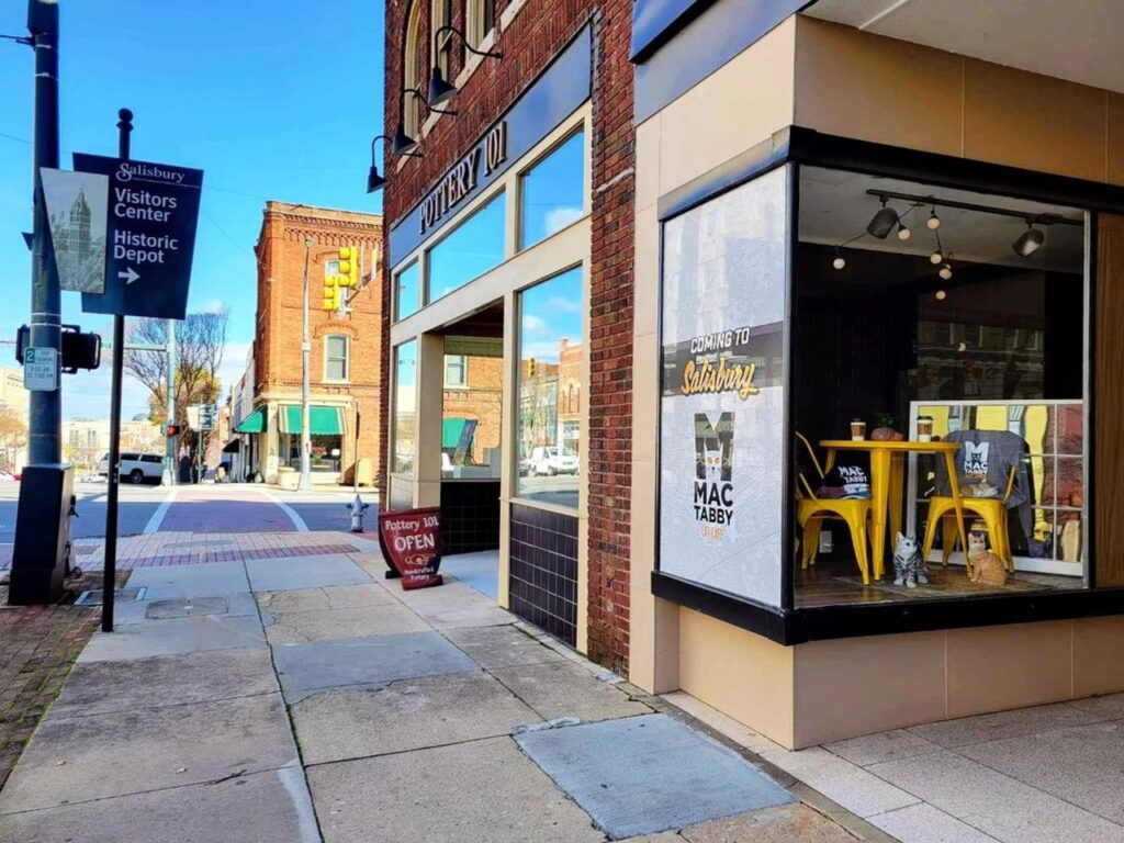 Mac Tabby Cat Café building